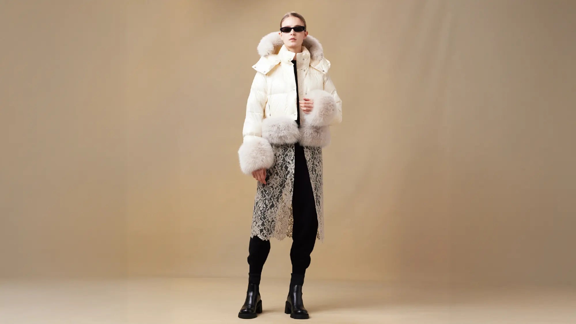 slide-taion-extra-25aw-2.webp? slide-taion-extra-25aw-2.webp?